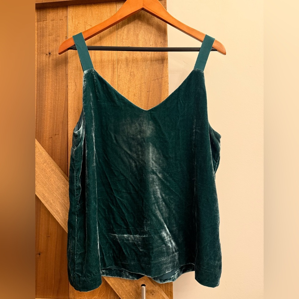 Jcrew green crushed velvet sleeveless top, medium